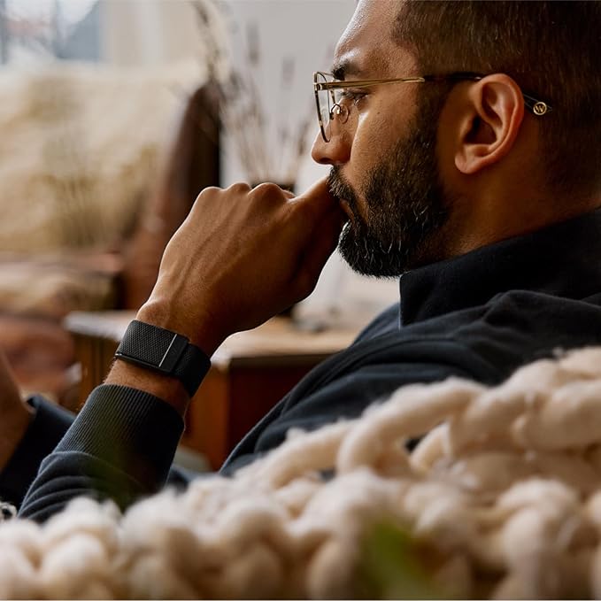 Whoop Bracelet , Health and fitness tracker | سوار ووب، جهاز تتبع الصحة واللياقة البدنية
