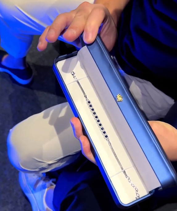 Elegant Sliver Bracelet With Sapphire Blue Gemstones